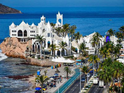 valentinos-el-castillo-iconico-de-mazatlan-de-los-anos-70-5